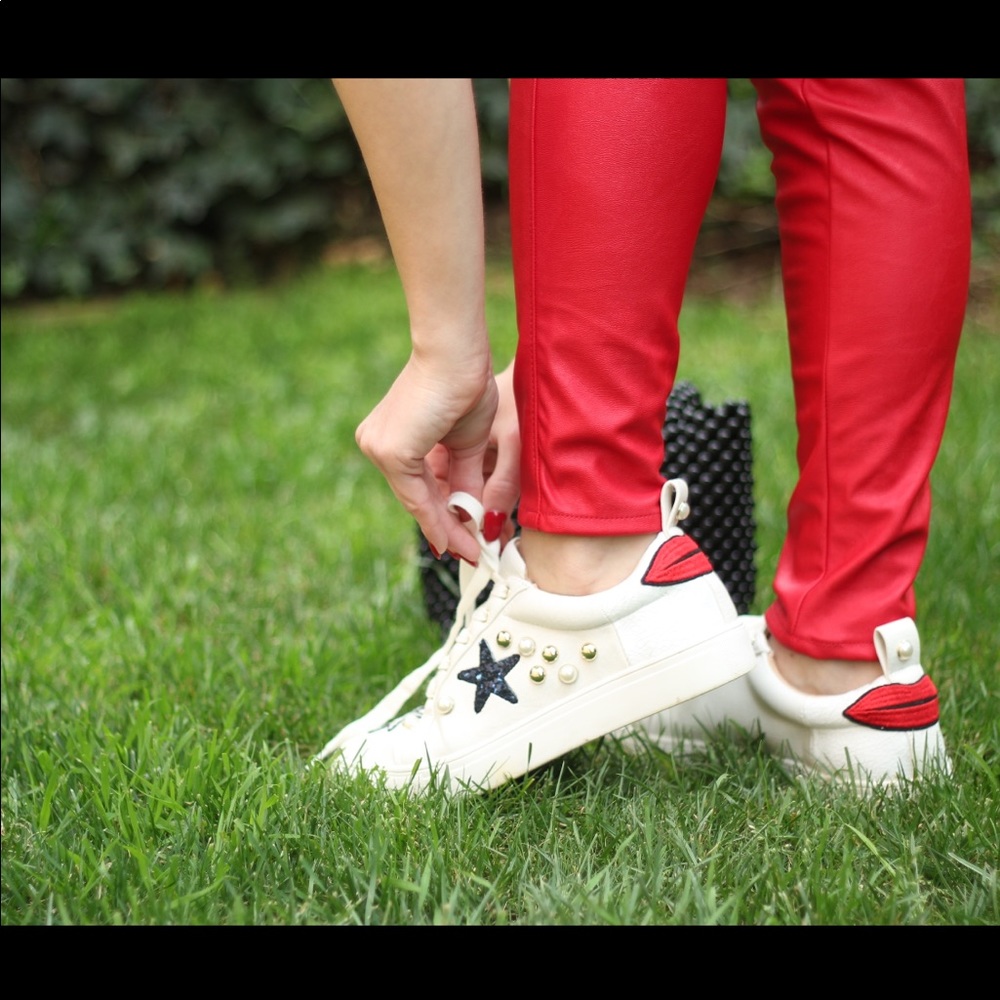 Steve Madden white sneakers - pearls, stars & lips